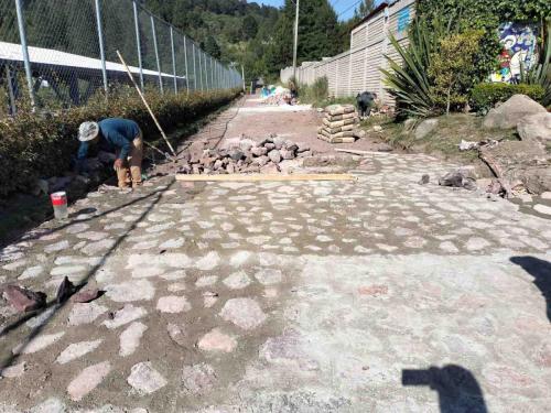 Empedrado del Circuito Peñas